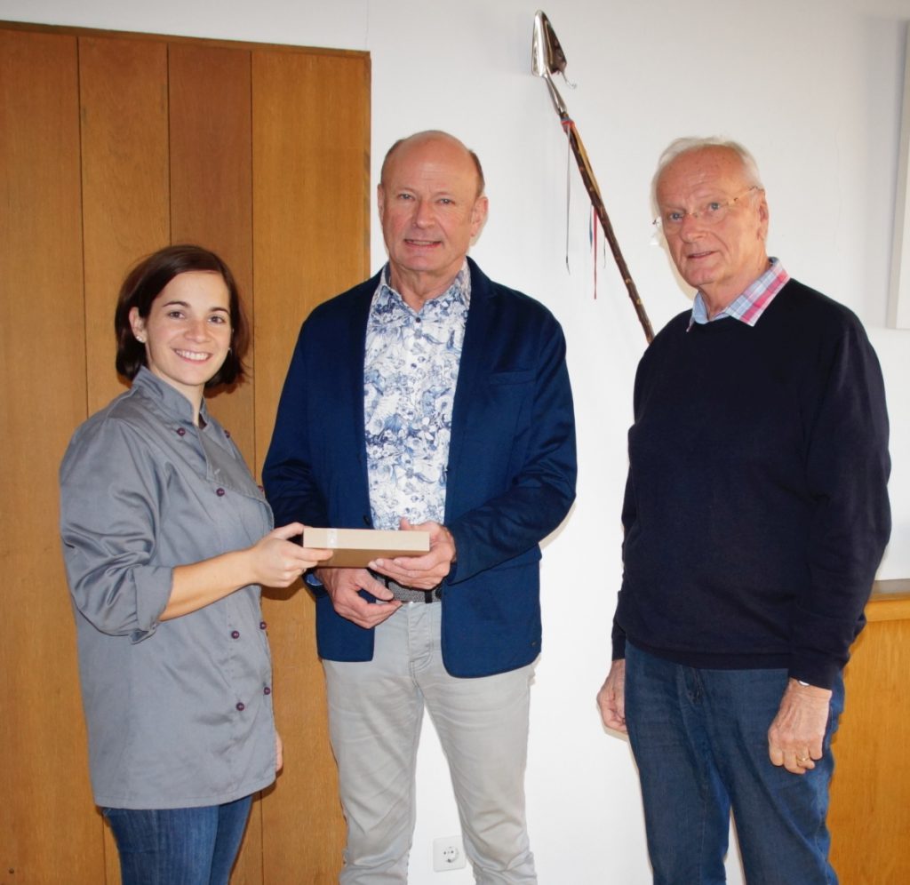 Chocolatière Verena Hoffmann, Bürgermeister Kürner und Wolfgang Milde (v.l.n.r)