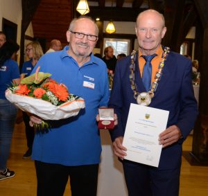 Verleihung der Ehrenmedaille der Stadt Markgröningen an den Verein Markgröningen aktiv | Foto: Markgröningen aktiv